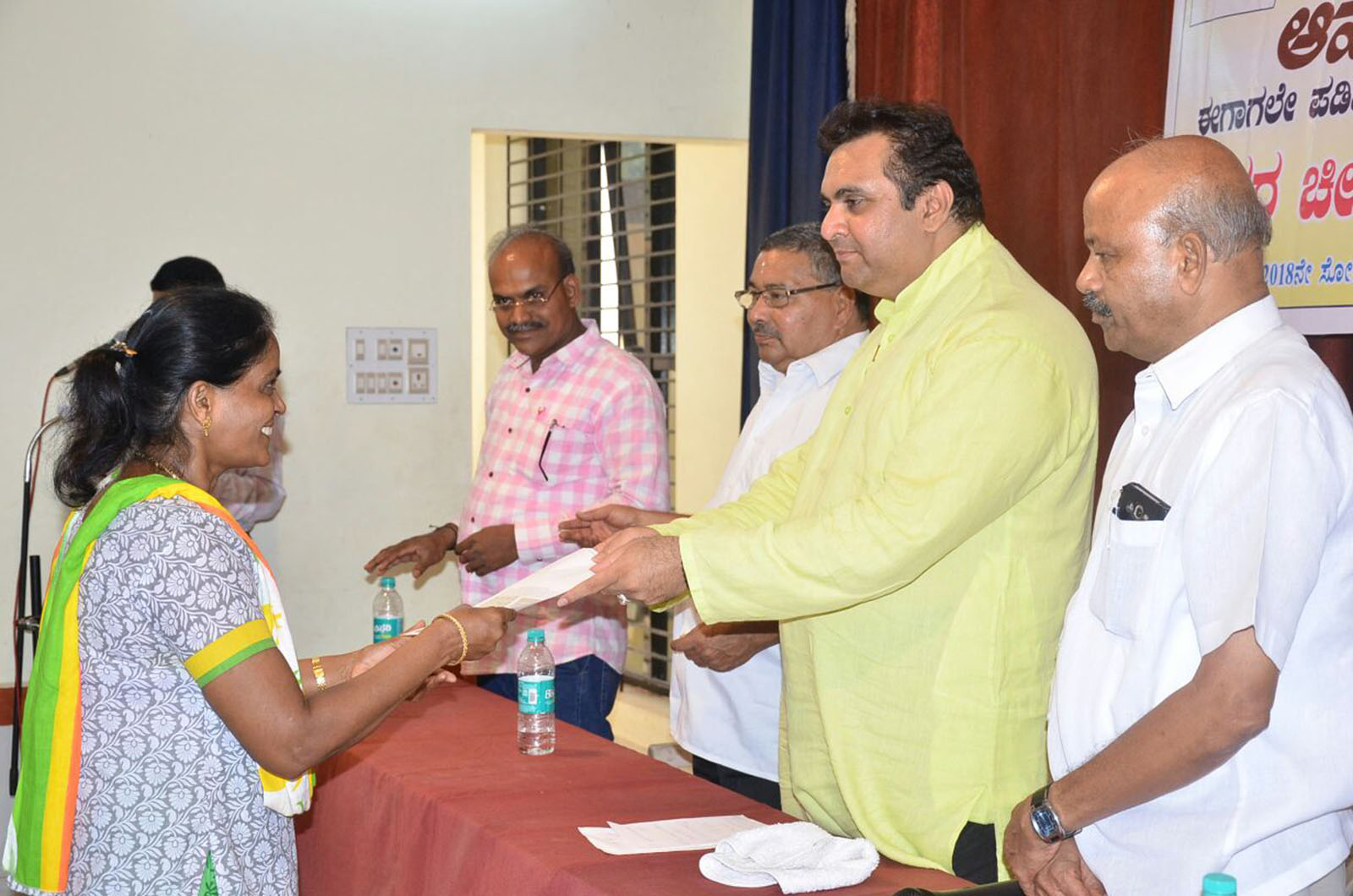 ಬ್ರಹ್ಮಾವರ: ಸ್ಥಳದಲ್ಲೇ 206 ಪಡಿತರ ಚೀಟಿ ವಿತರಣೆ